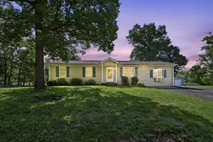 686 Rollason Dr, Front Royal, VA 22630 - Photo 1