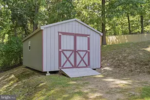 389 W Duck St, Front Royal, VA 22630 - Photo 29
