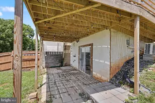 205 S Shenandoah Ave, Front Royal, VA 22630 - Photo 5