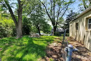 382 W 11th St, Front Royal, VA 22630 - Photo 3