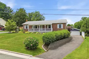 11 Ashlawn Ct, Front Royal, VA 22630 - Photo 1