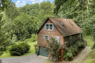 367 Northern Spy Dr, Linden, VA 22642 - Photo 1