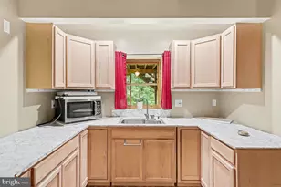 670 Rocky Hollow Rd, Bentonville, VA 22610 - Photo 23