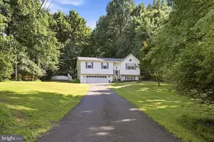 461 Rome Beauty Dr, Linden, VA 22642 - Photo 7