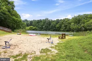 461 Rome Beauty Dr, Linden, VA 22642 - Photo 71