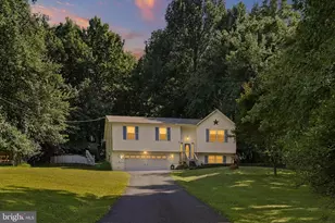 461 Rome Beauty Dr, Linden, VA 22642 - Photo 1