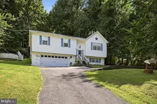 461 Rome Beauty Dr, Linden, VA 22642 - Photo 9