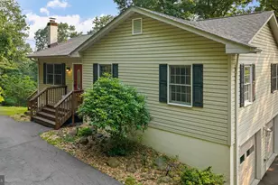 1336 Granny Smith Rd, Linden, VA 22642 - Photo 9
