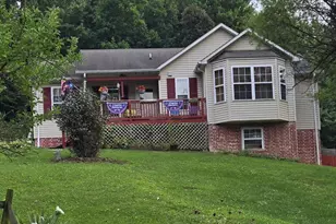 107 Tee Ct, Linden, VA 22642 - Photo 1