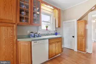 213 E Stonewall Dr, Front Royal, VA 22630 - Photo 3