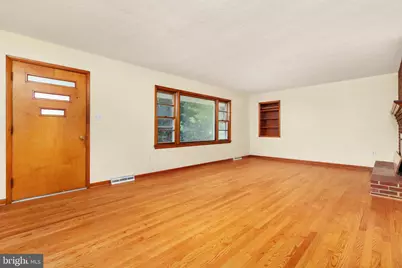 315 W Main Street, Front Royal, VA 22630 - Photo 3