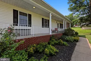 573 Lewis St, Front Royal, VA 22630 - Photo 1