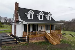 565 Ridgeway Rd, Front Royal, VA 22630 - Photo 1