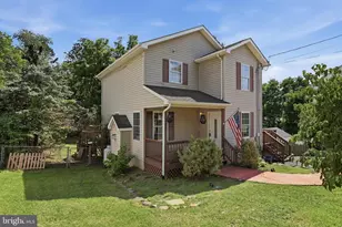 19 Fairview Ave, Front Royal, VA 22630 - Photo 3