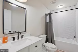 128 Orchard Lagoon Dr, Linden, VA 22642 - Photo 25