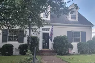 318 Oakridge Ct, Front Royal, VA 22630 - Photo 3