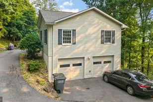 1336 Granny Smith Rd, Linden, VA 22642 - Photo 11
