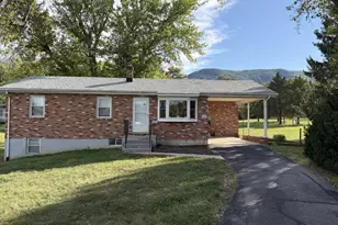5973 Strasburg Rd, Strasburg, VA 22657 - Photo 1