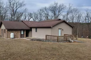 189 Haven Farms Cir, Petersburg, WV 26847 - Photo 5