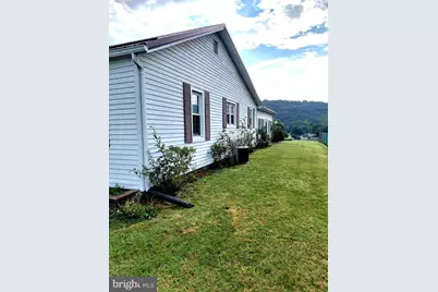 414 Highland Ave, Petersburg, WV 26847 - Photo 3