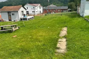 25 Ash St, Bayard, WV 26707 - Photo 17
