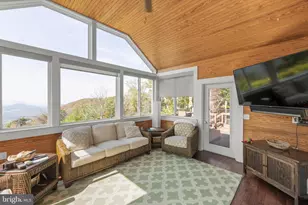 1239 Top Of The Mountain, Rio, WV 26755 - Photo 15