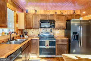 147 Bear Rdg Ln, Milam, WV 26838 - Photo 11