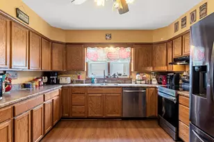 207 Clements St, Moorefield, WV 26836 - Photo 15