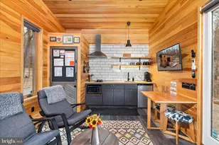 949 Dumpling Run Rd, Moorefield, WV 26836 - Photo 9