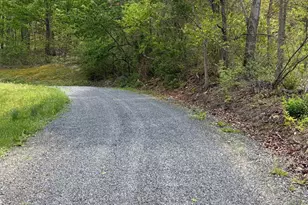 216 Walnut Dr, Moorefield, WV 26836 - Photo 3
