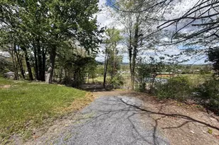 216 Walnut Dr, Moorefield, WV 26836 - Photo 11