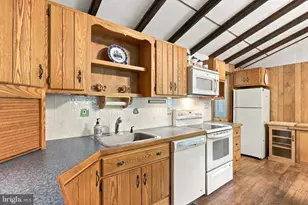 12 Little Rdg Cir, Mathias, WV 26812 - Photo 15