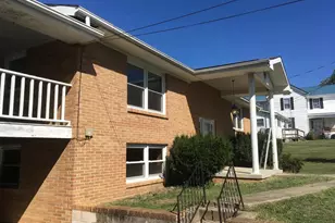 208 Eisenhower Dr, Moorefield, WV 26836 - Photo 7