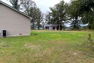 38 Prosperity Ln, Moorefield, WV 26836 - Photo 3