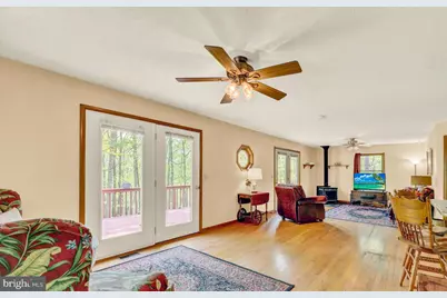 121 Pendragon Court, Paw Paw, WV 25434 - Photo 7