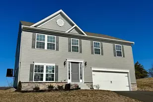 60 Cornwell, Romney, WV 26757 - Photo 3