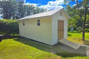 117 Lake View Dr, Augusta, WV 26704 - Photo 9