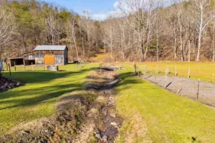 10500 Ford Hill Rd, Rio, WV 26755 - Photo 37