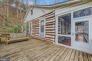 789 Kilgore Rd, Great Cacapon, WV 25422 - Photo 11