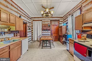 789 Kilgore Rd, Great Cacapon, WV 25422 - Photo 17