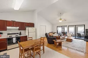 320 Cowgill Ln, Paw Paw, WV 25434 - Photo 33