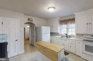 405 W Main St, Romney, WV 26757 - Photo 9