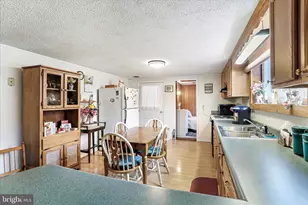 146 Miracle Dr, Springfield, WV 26763 - Photo 9