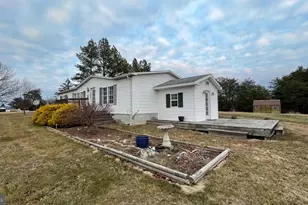 245 Pleasant Dale Dr, Augusta, WV 26704 - Photo 3