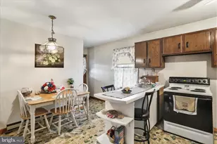 51 York Dr, Romney, WV 26757 - Photo 7