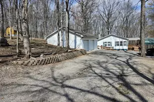 566 Wild Apple Ln, Paw Paw, WV 25434 - Photo 1