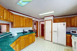 566 Wild Apple Ln, Paw Paw, WV 25434 - Photo 19