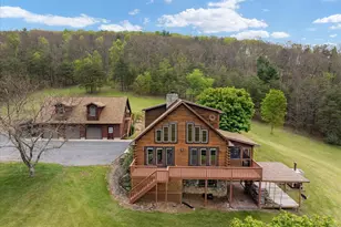 272 Buster Brown Dr, Rio, WV 26755 - Photo 3