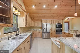 1856 Crossings View Rd, Paw Paw, WV 25434 - Photo 9