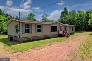 272 Red-Tailed Hawk Rd, Paw Paw, WV 25434 - Photo 3
